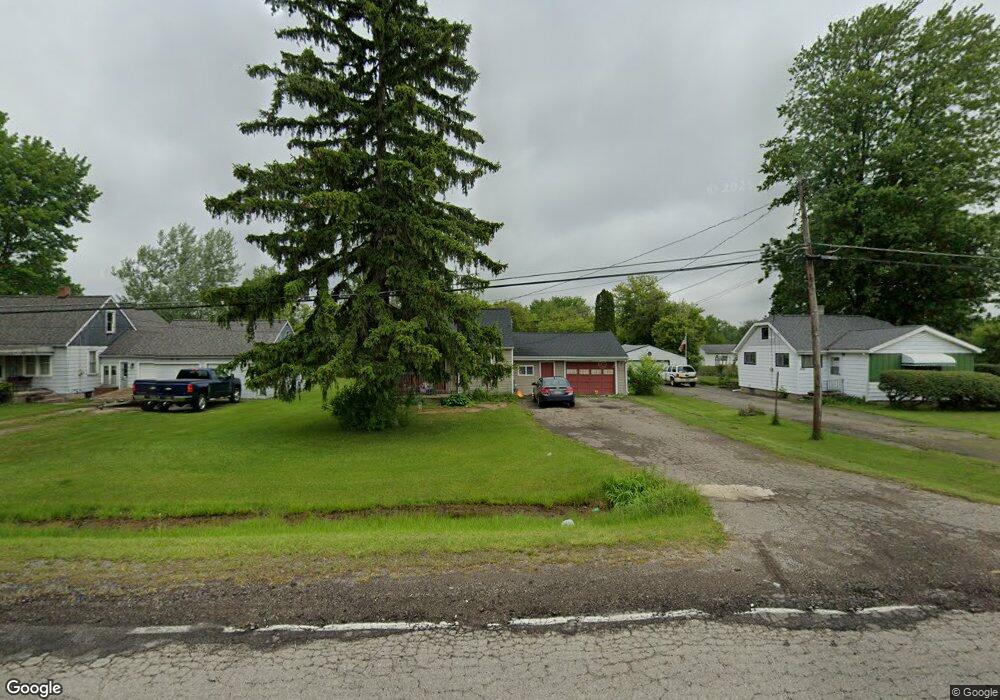 5038 W Carpenter Rd, Flint, MI 48504 - photo 1