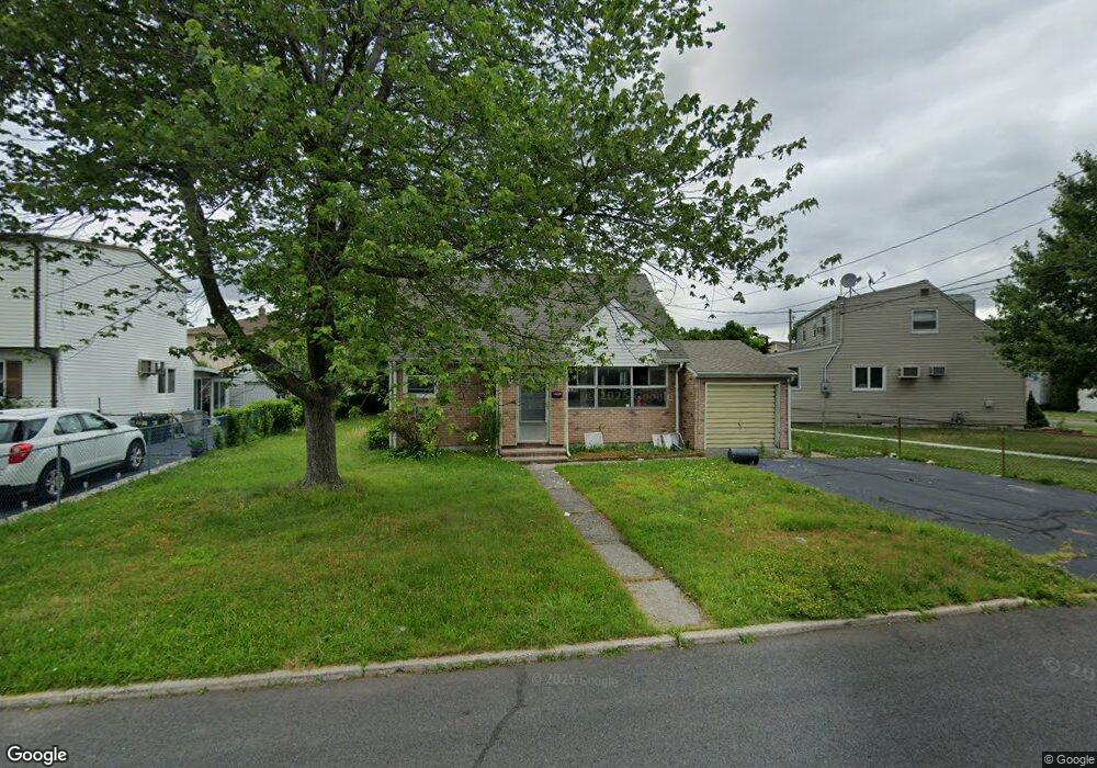 2 Mavus Place, Moonachie, NJ 07074 - photo 1