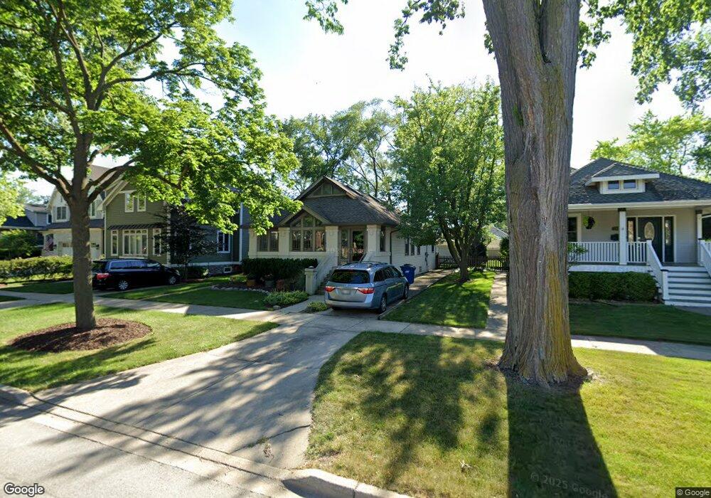 242 N Maple Ave, Elmhurst, IL 60126 - photo 1