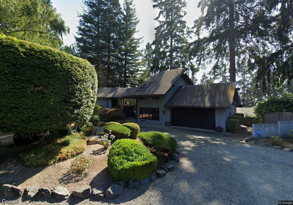 7804 Island Crest Way, Mercer Island, WA 98040 - photo 1