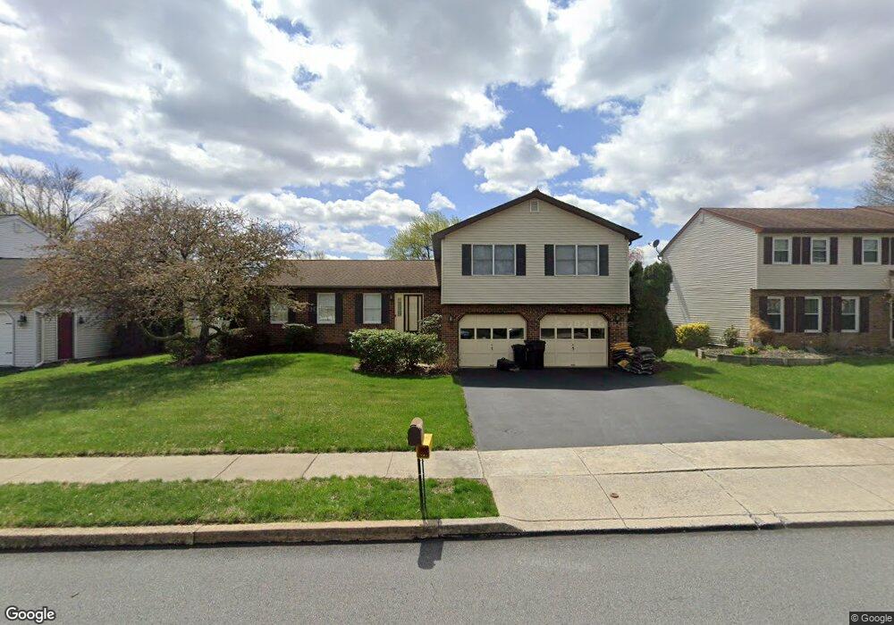 112 Nicol Dr, Reading, PA 19606 - photo 1