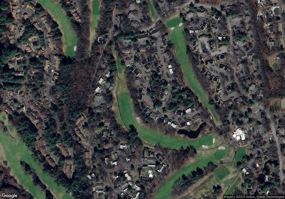 39 Applewood Ln, Avon, CT 06001 - photo 1