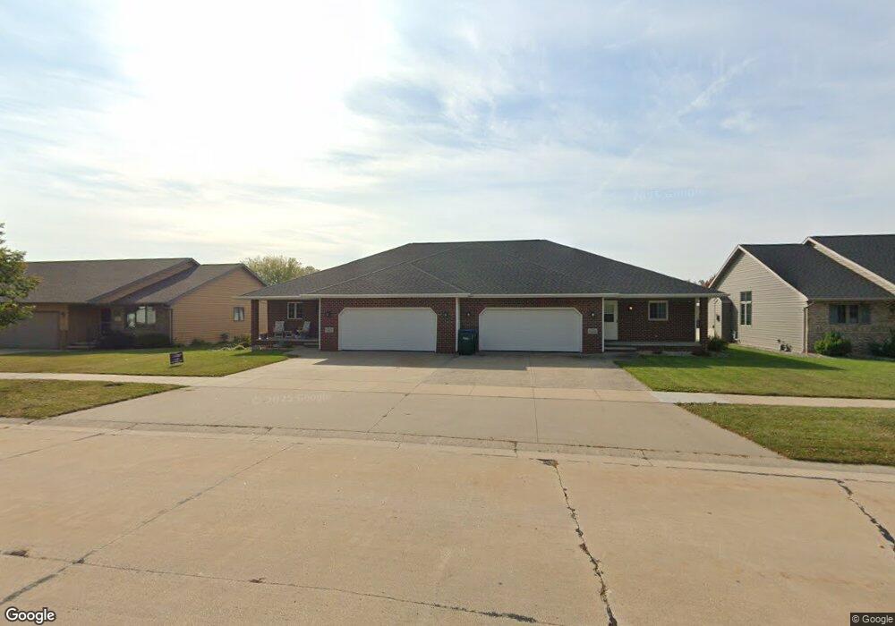 1835 W Roselawn Dr, Appleton, WI 54914 - photo 1