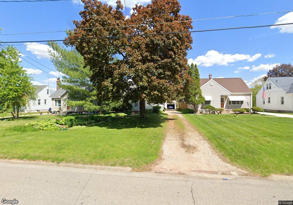 1927 W 7th St, Waterloo, IA 50702 - photo 1