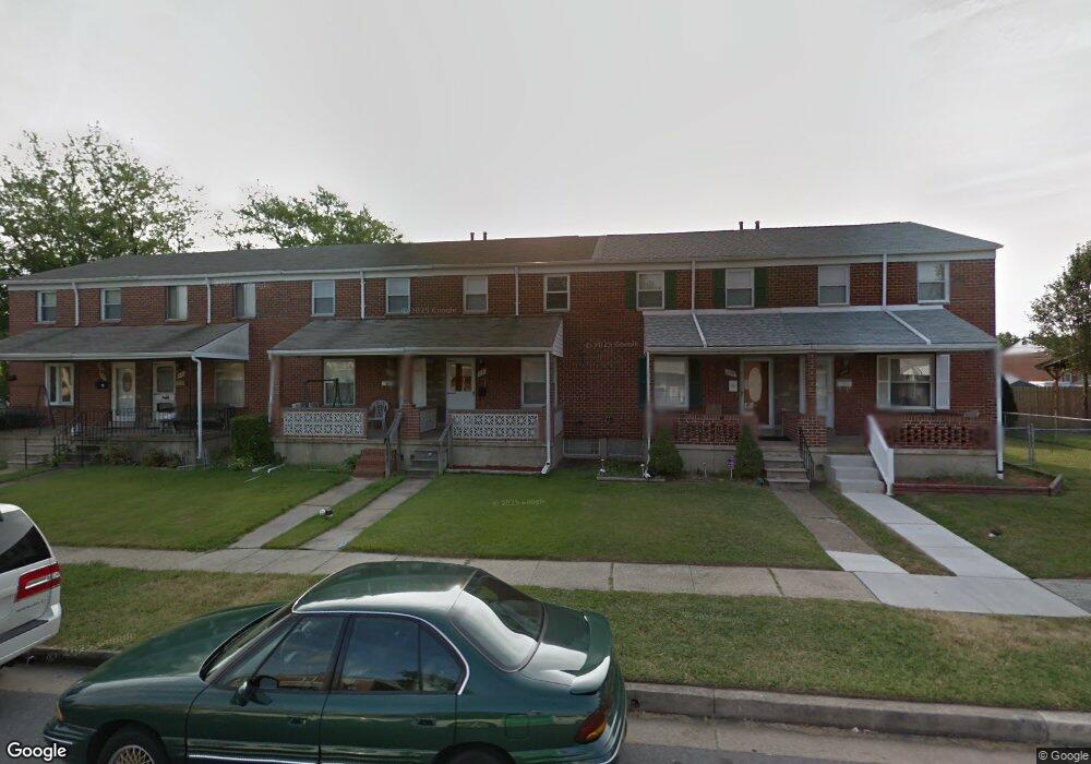 1041 Foxwood Ln, Essex, MD 21221 - photo 1