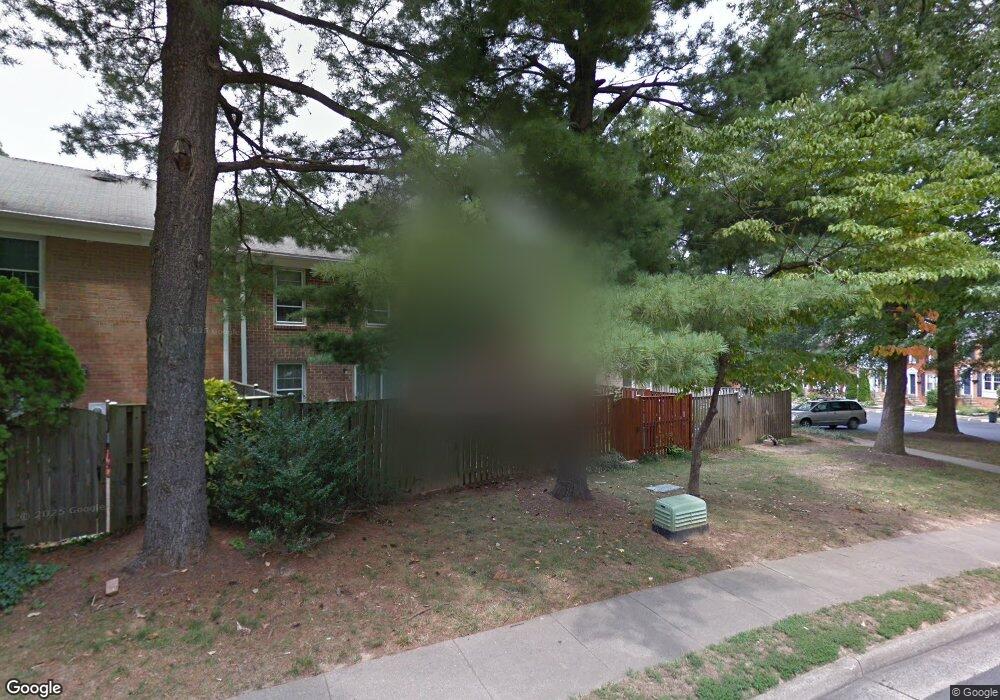 11972 Heathcote Ct, Reston, VA 20191 - photo 1