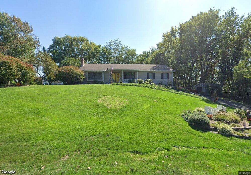 9 Oakleigh Dr, Collinsville, IL 62234 - photo 1