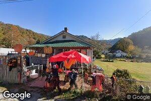 52 Flat Branch Rd, Pathfork, KY 40863