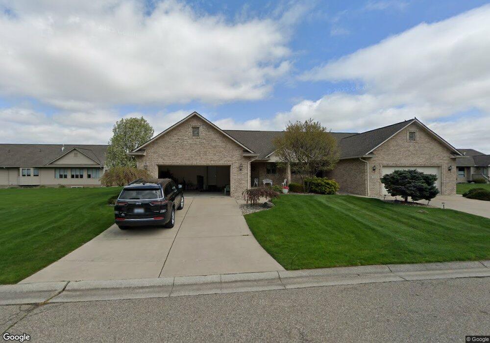 5353 Wyndemere Common Square, Swartz Creek, MI 48473 - photo 1