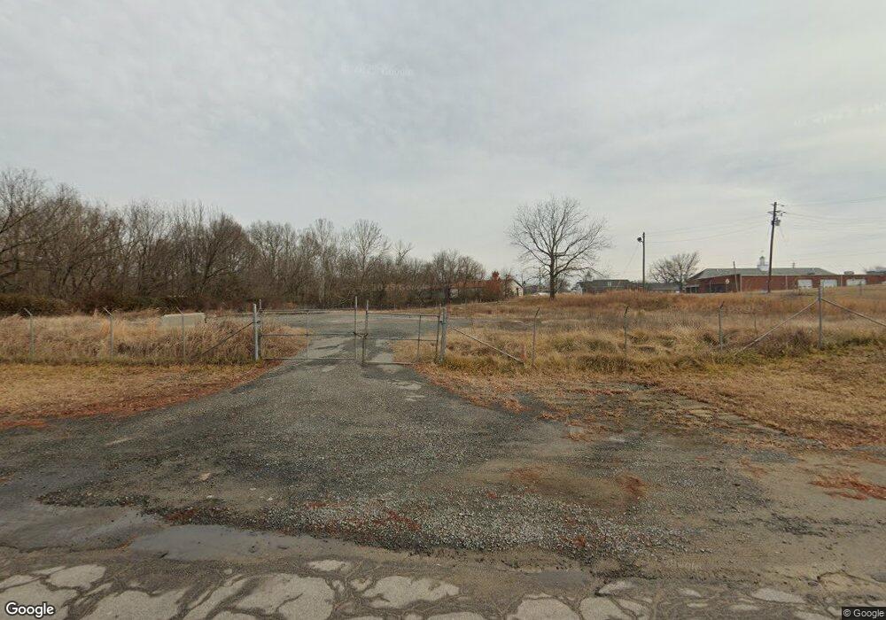 210 Coleman St, Oxford, NC 27565 - photo 1