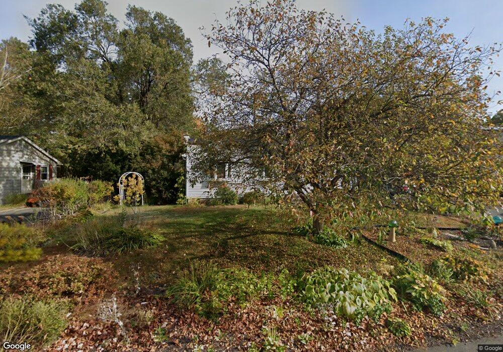 49 Phelps St, Easthampton, MA 01027 - photo 1