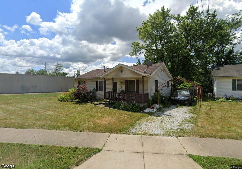 810 Lawrence Rd NE, Canton, OH 44704 - photo 1