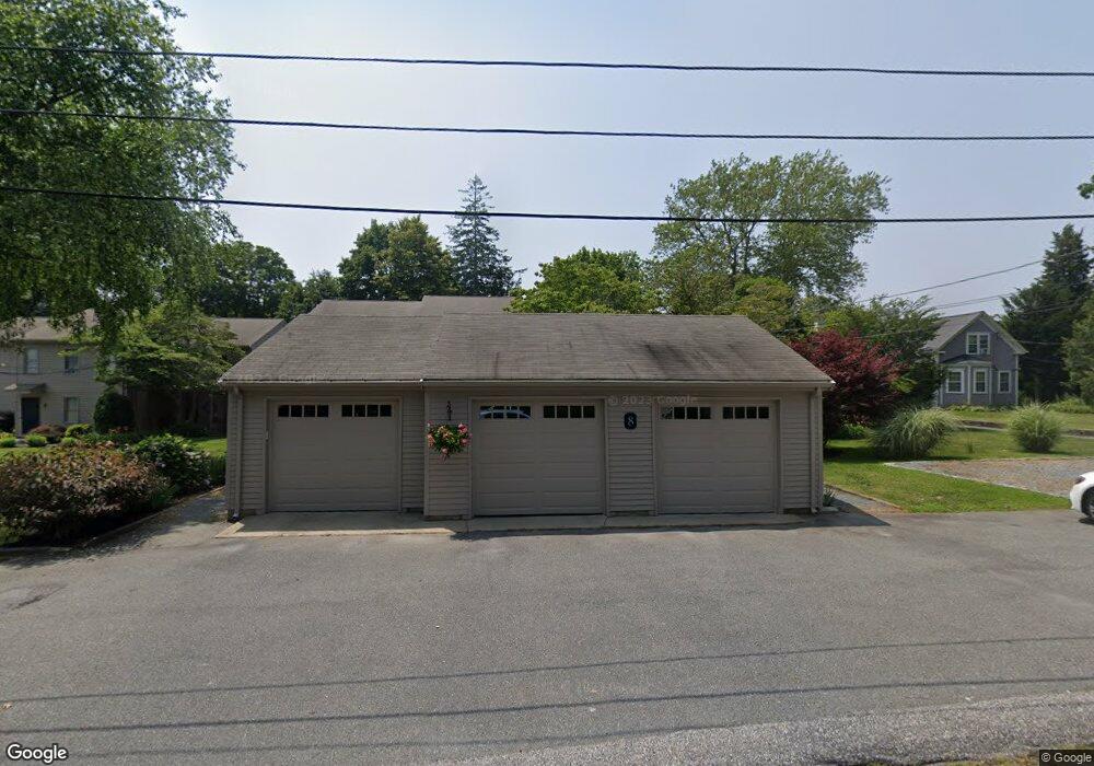 8 Howe St unit 5, Bristol, RI 02809 - photo 1