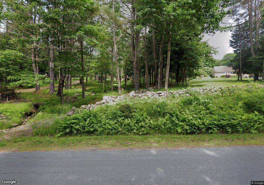 529 W Unity Rd, Claremont, NH 03743 - photo 1