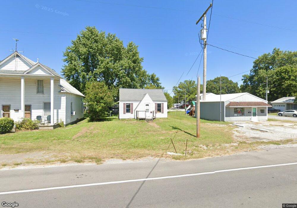 810 W Poplar St, Harrisburg, IL 62946 - photo 1