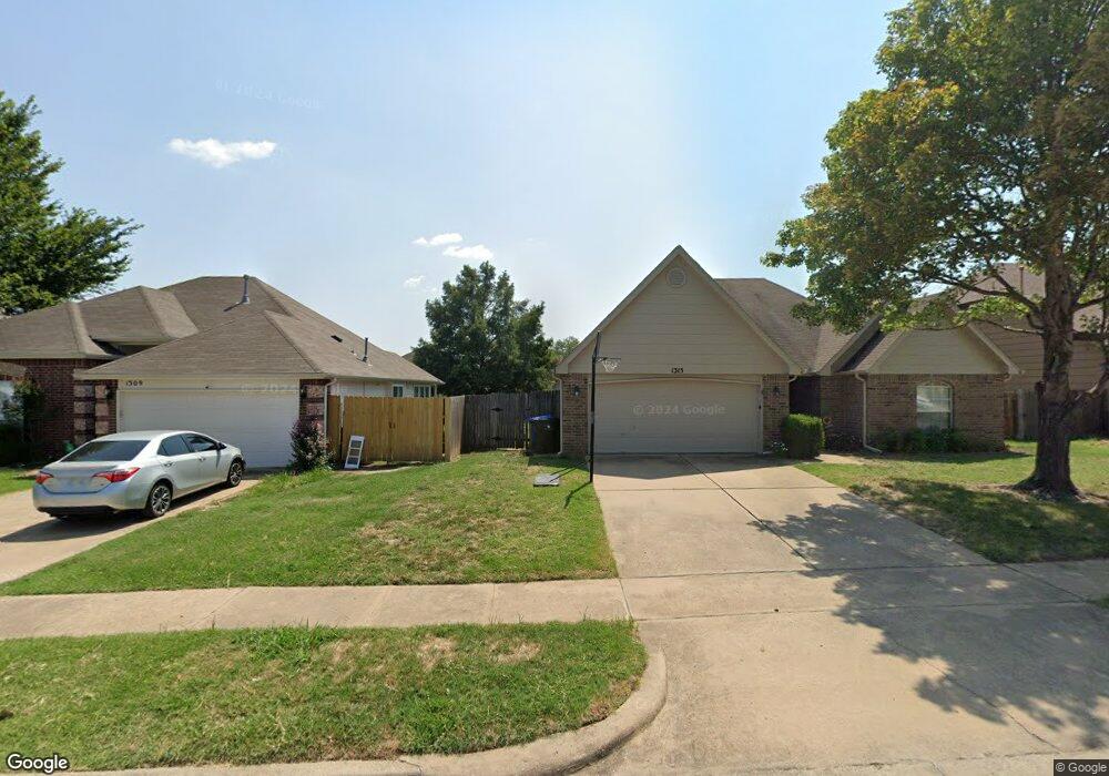 1313 W Quincy St, Broken Arrow, OK 74012 - photo 1