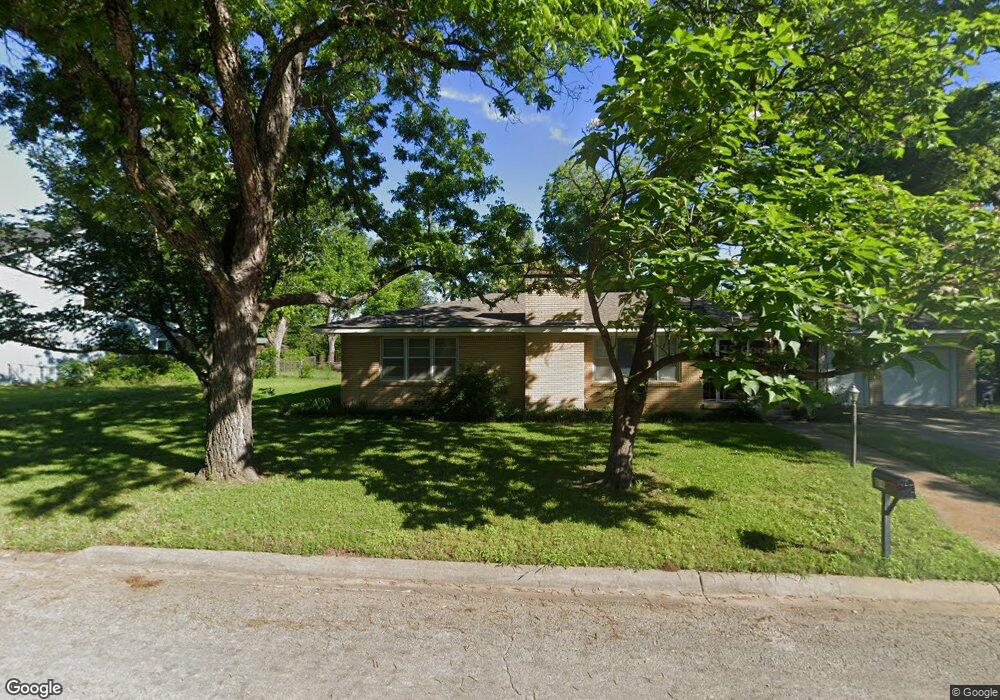 806 Euclid St, Cleburne, TX 76033 - photo 1