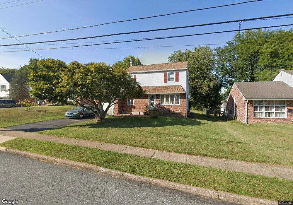 4405 Chandler Dr, Brookhaven, PA 19015 - photo 1