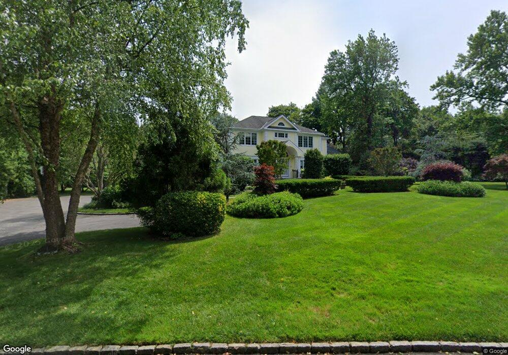 1 Deer Park Rd, Great Neck, NY 11024 - photo 1