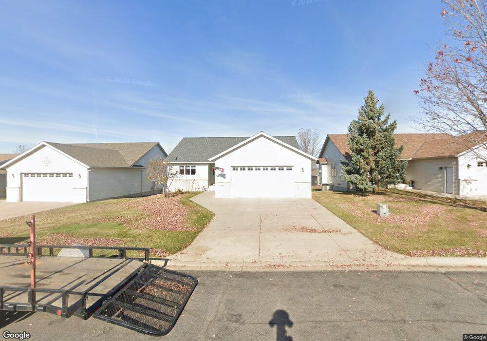 411 16th St N, Sauk Rapids, MN 56379 - photo 1