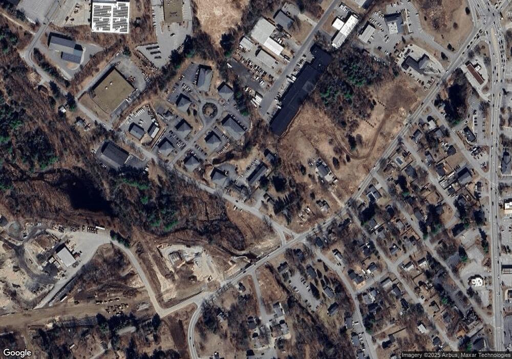 107 Franklin Street Extension unit 10, Derry, NH 03038 - photo 1