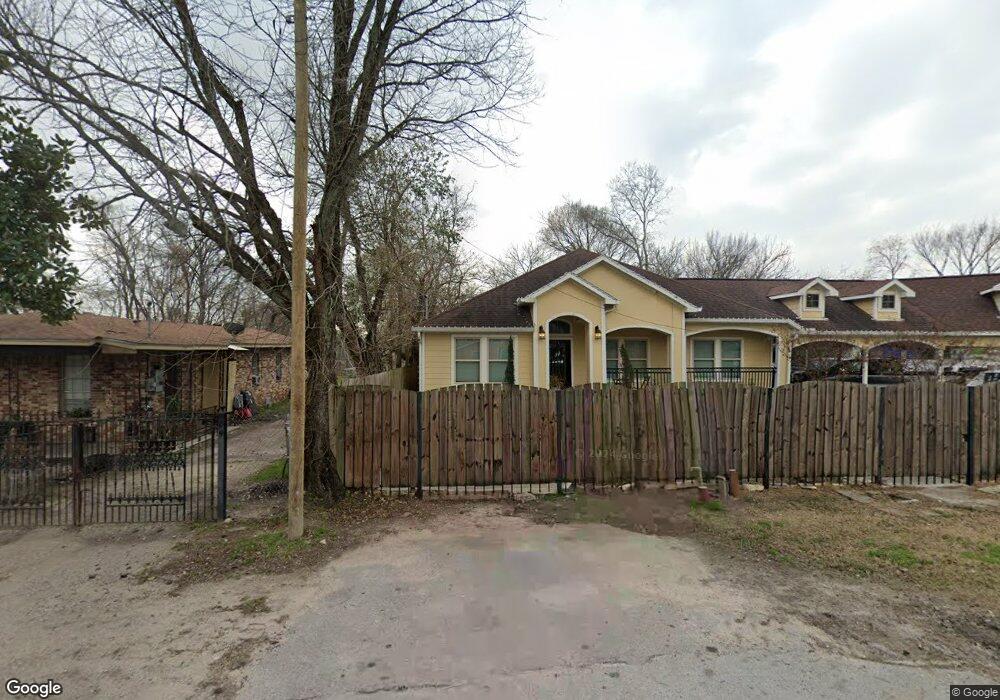 2106 Bertrand St, Houston, TX 77093 - photo 1