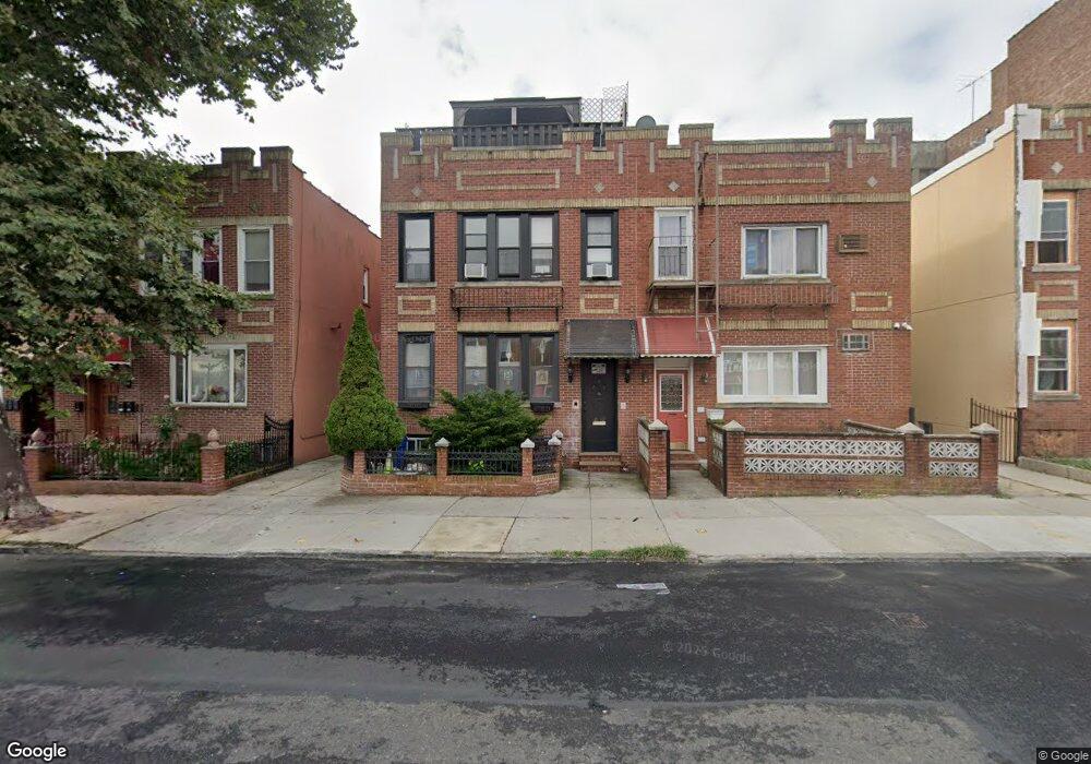 41-12 25th Ave unit 2R, Long Island City, NY 11103 - photo 1