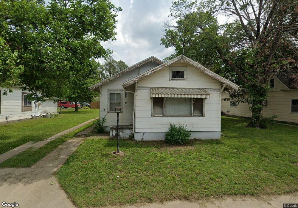 1004 S 16th St, Parsons, KS 67357 - photo 1