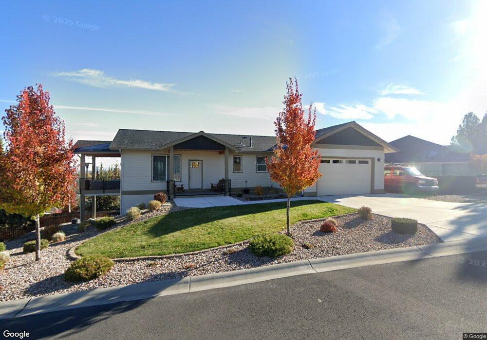 2360 SW Valley View Ct, Redmond, OR 97756 - photo 1