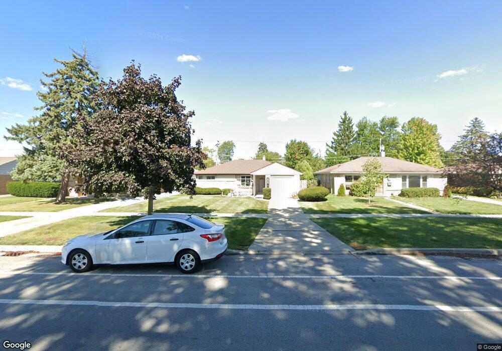 808 E Algonquin Rd, Des Plaines, IL 60016 - photo 1