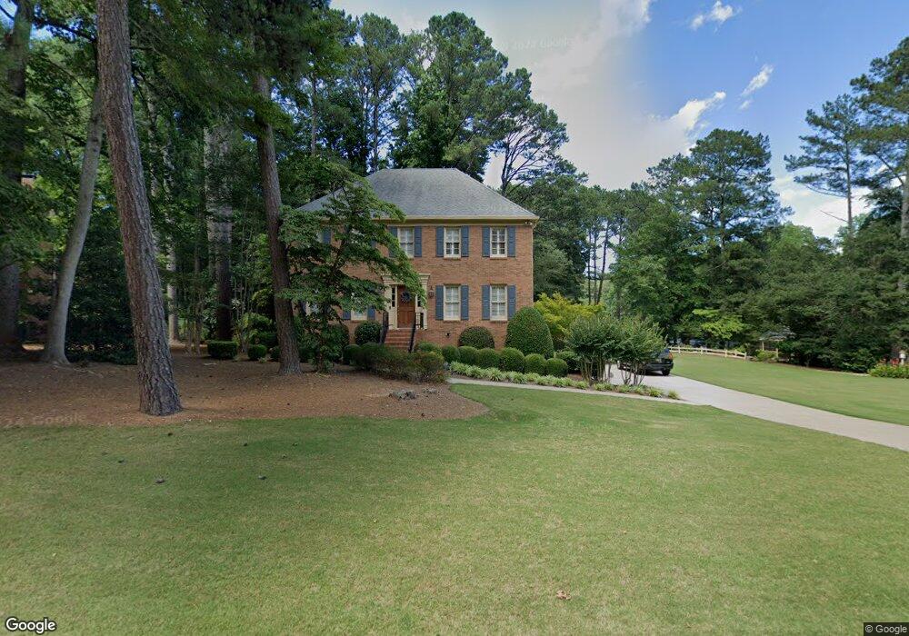 4927 Hampton Lake Dr, Marietta, GA 30068 - photo 1