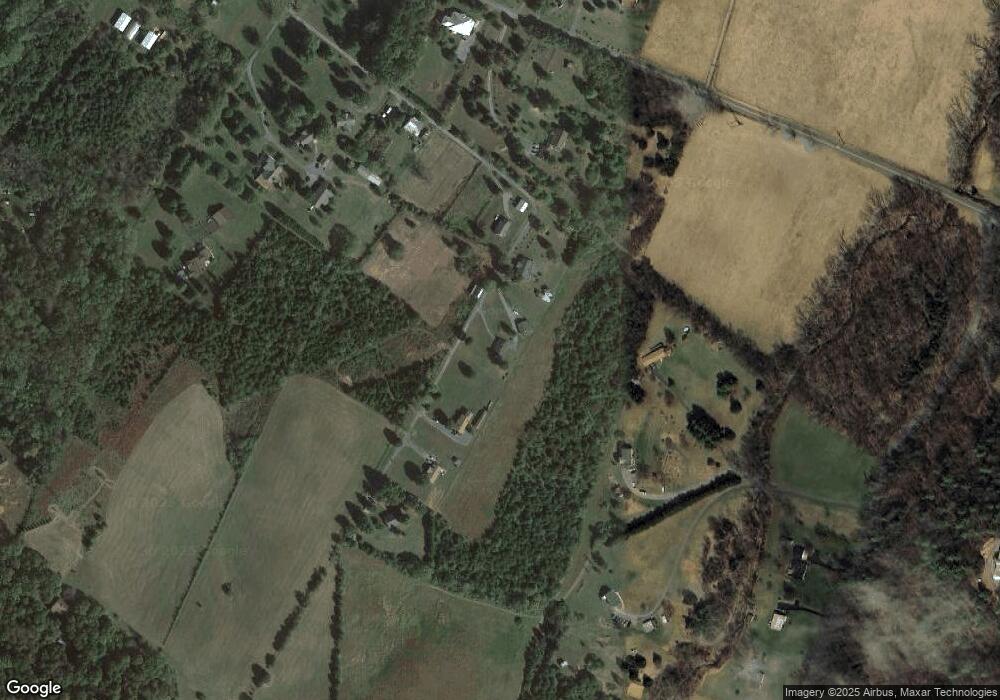 267 Windy Hill Ct, Bentonville, VA 22610 - photo 1