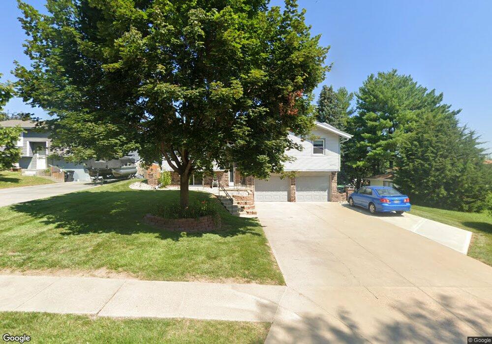 12962 Larimore Cir, Omaha, NE 68164 - photo 1