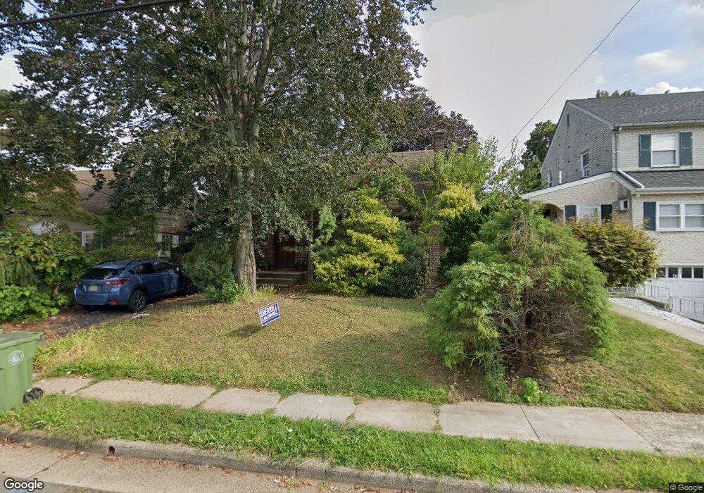 35 Edgewood Rd, Linden, NJ 07036 - photo 1