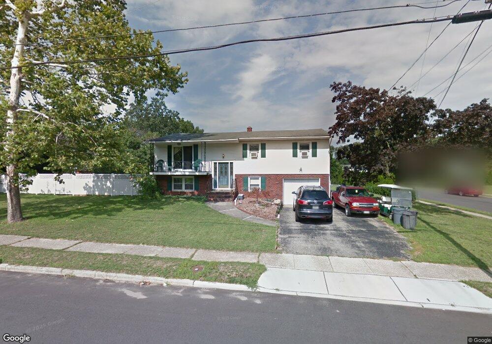 113 Pinewood Rd, Howell, NJ 07731 - photo 1