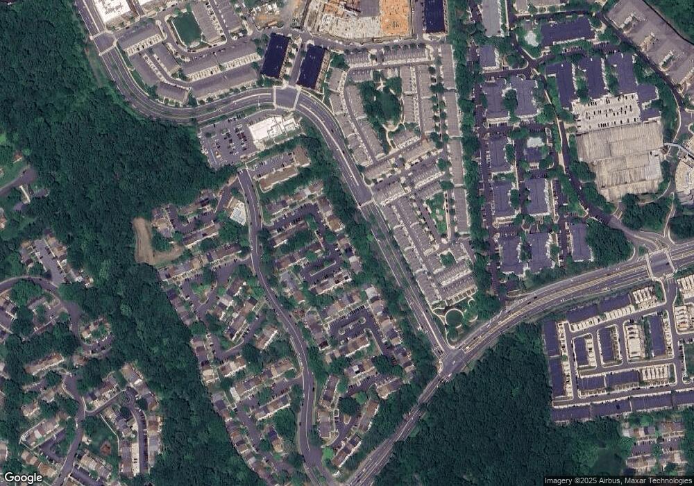 3046 Hickory Grove Ct, Fairfax, VA 22031 - photo 1