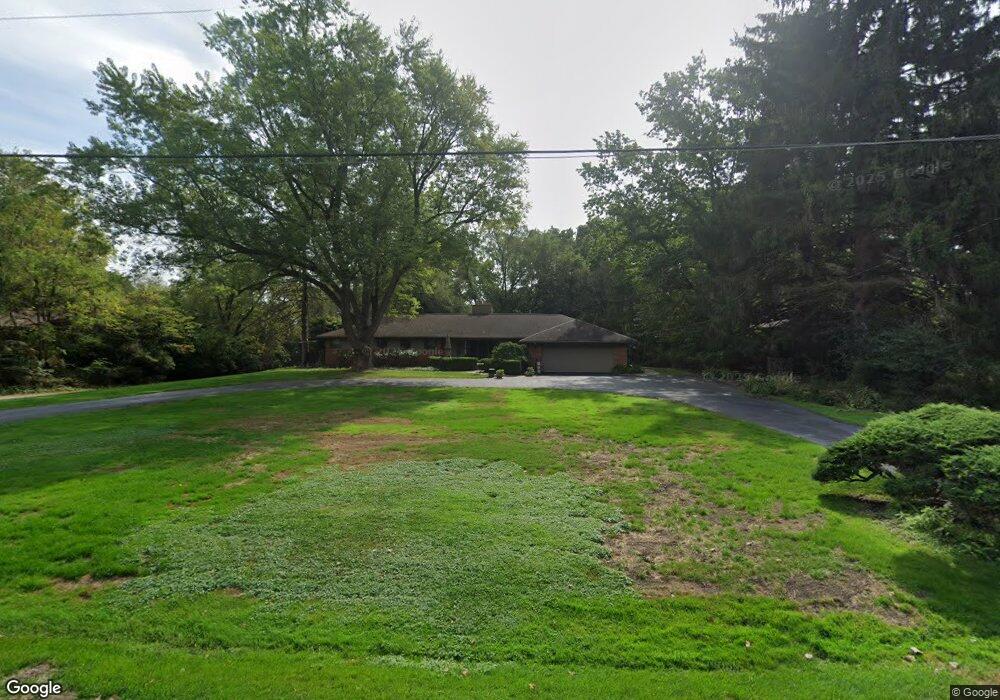 4445 Chisholm Trail, Bloomfield Hills, MI 48301 - photo 1