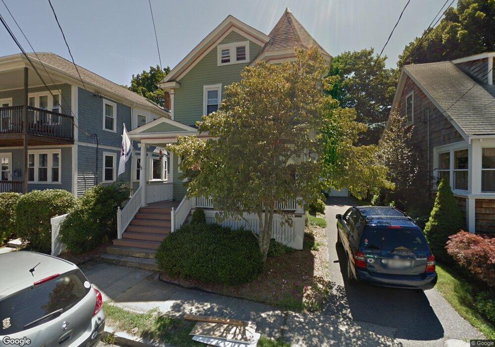 7 Apthorp Ave, Newport, RI 02840 - photo 1