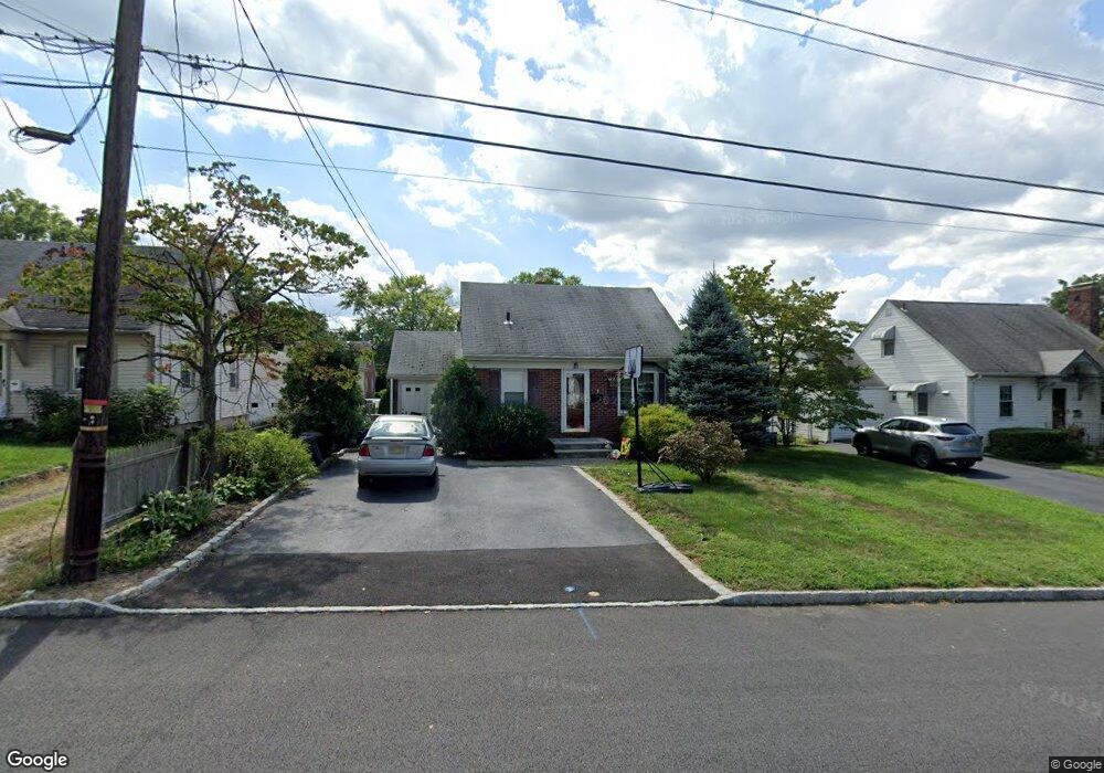 12 Crest Dr N, Cresskill, NJ 07626 - photo 1