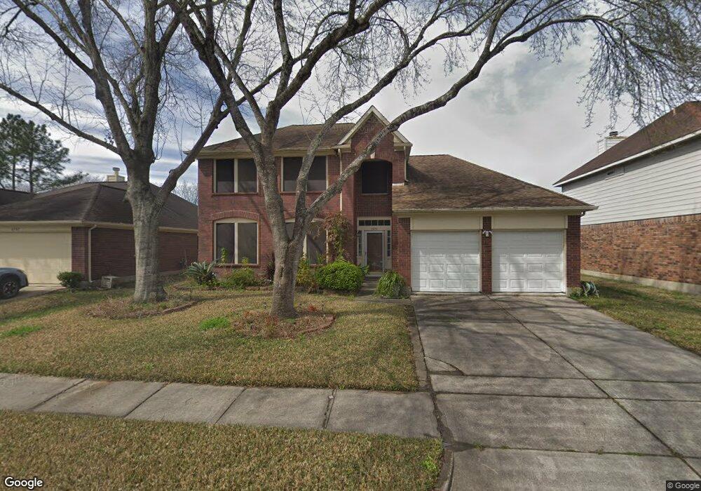 4822 Widerop Ln, Friendswood, TX 77546 - photo 1