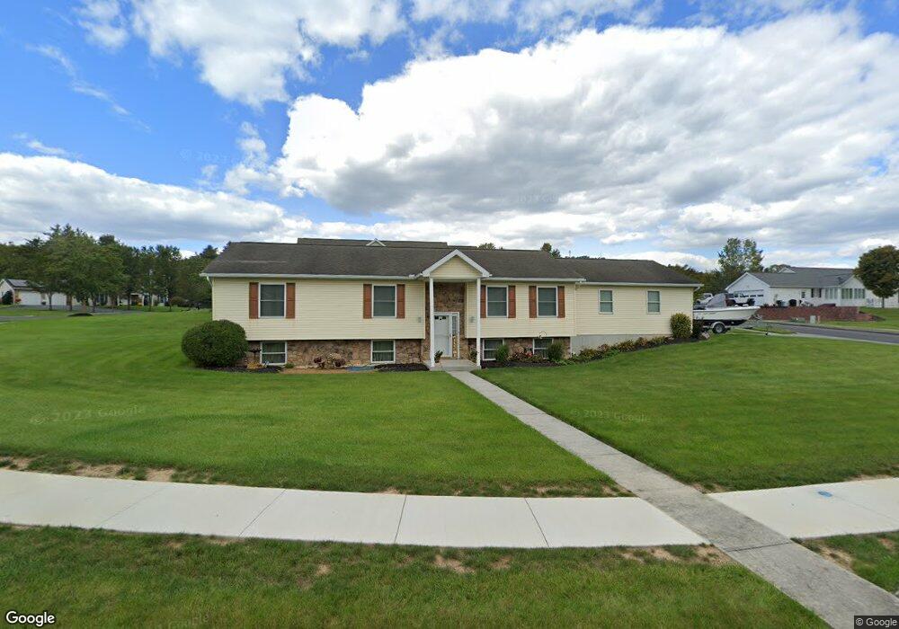 400 Timber Cir, New Bloomfield, PA 17068 - photo 1