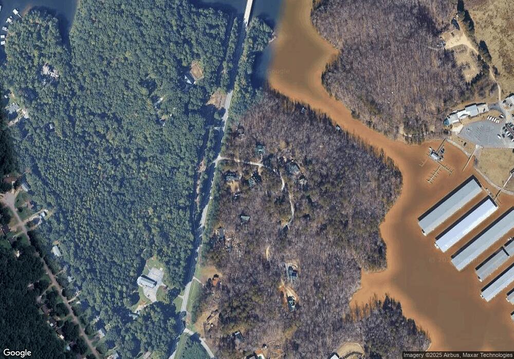 6135 Pine Cir, Flowery Branch, GA 30542 - photo 1