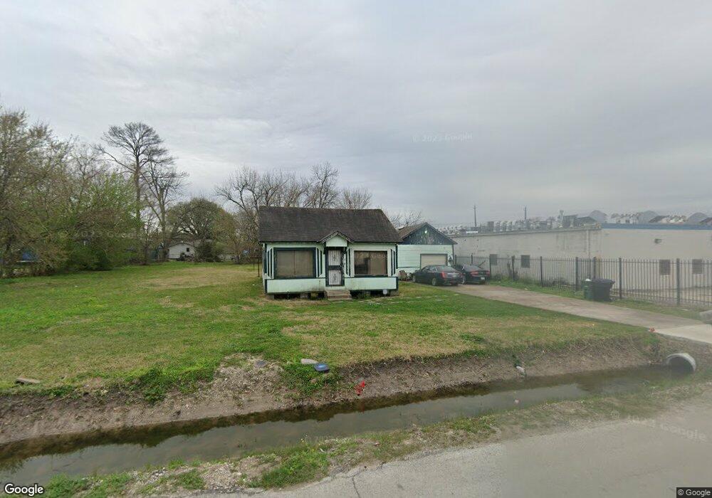 306 Soren Ln, Houston, TX 77076 - photo 1