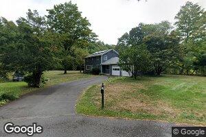 6 Campbell Ct, Amherst, MA 01002