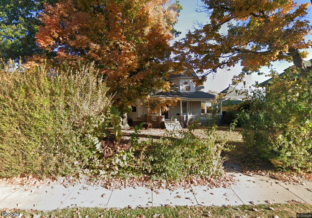 616 1st Ave E, Newton, IA 50208 - photo 1