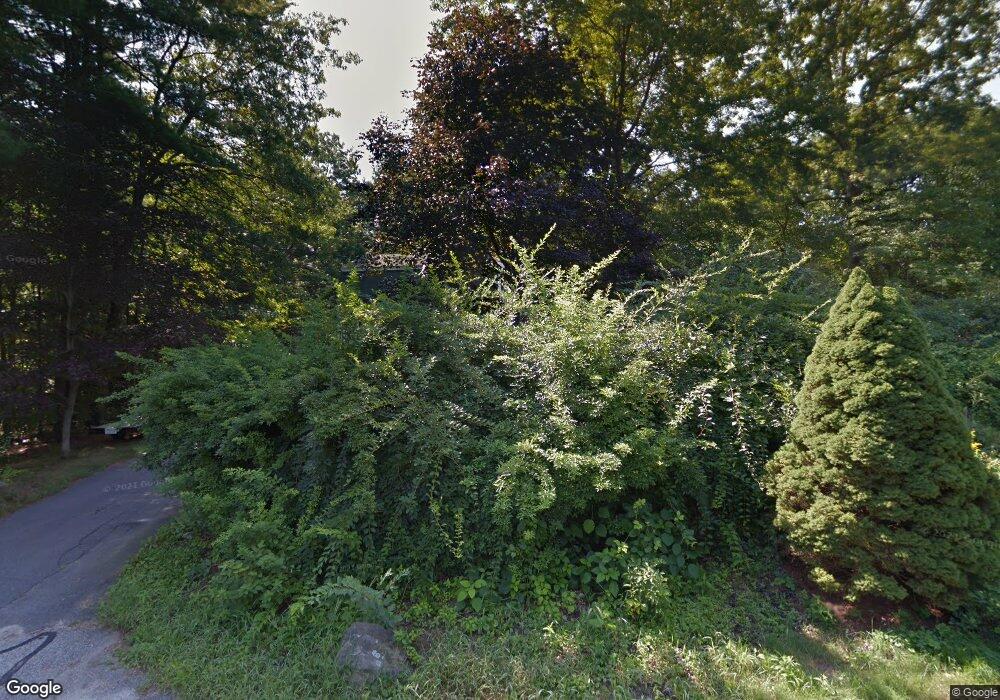 8 Seminole Place, Londonderry, NH 03053 - photo 1