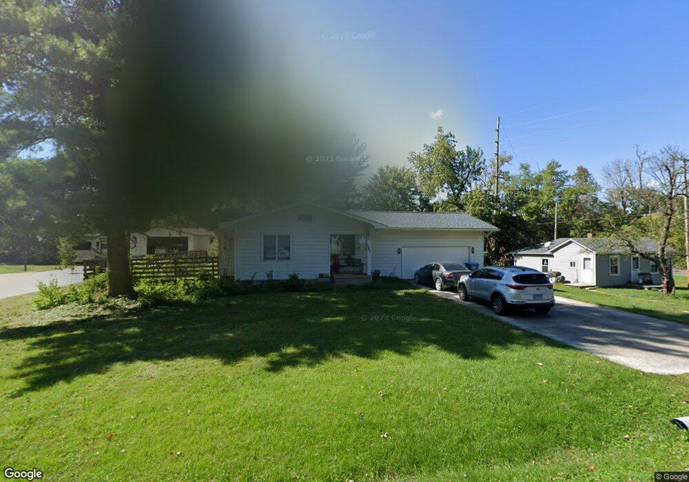 102 Willow Dr, Collinsville, IL 62234 - photo 1