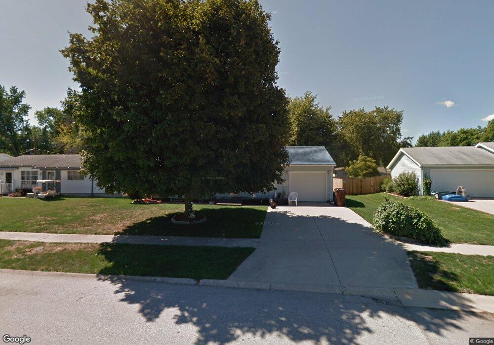 40 Columbian Ave, Bluffton, IN 46714 - photo 1