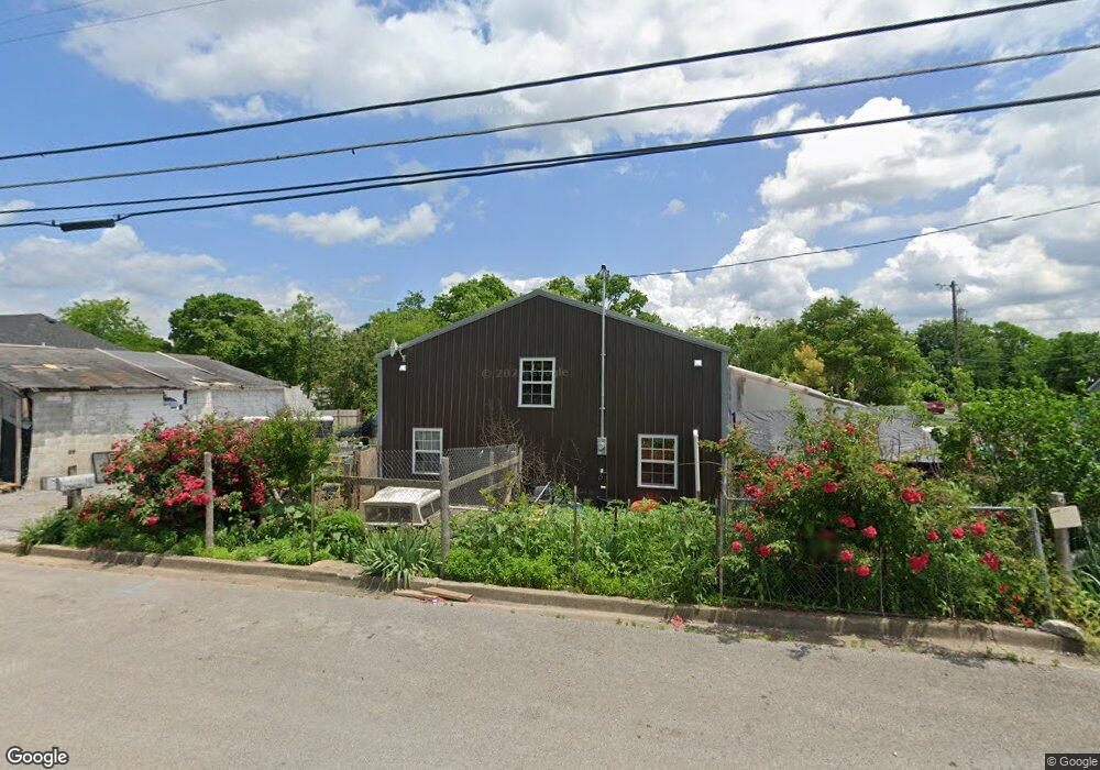 800 Morton St, Shelbyville, TN 37160 - photo 1