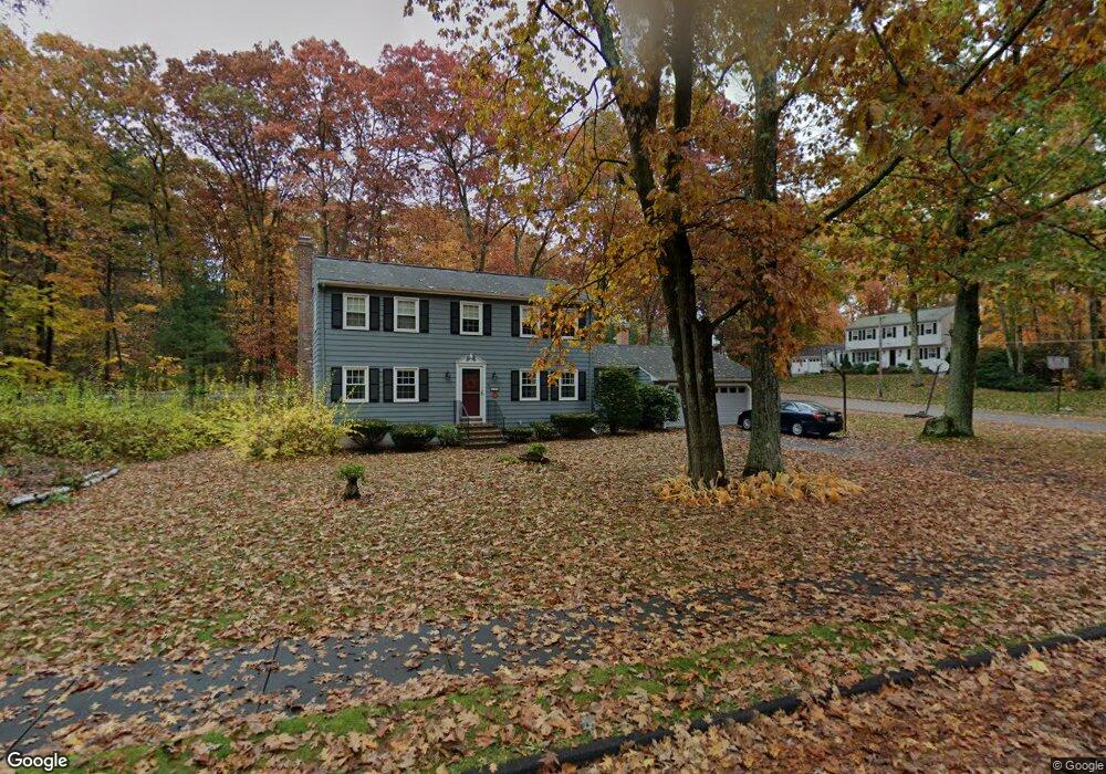 389 Brenda Ln, Franklin, MA 02038 - photo 1